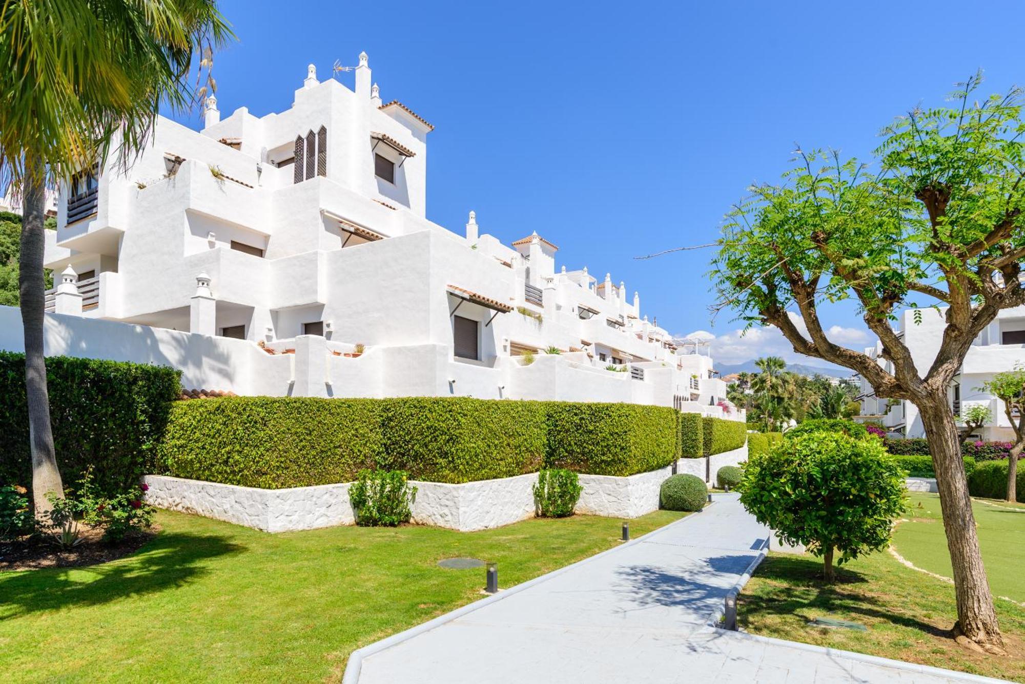 Golf Hills Panzió Estepona Kültér fotó