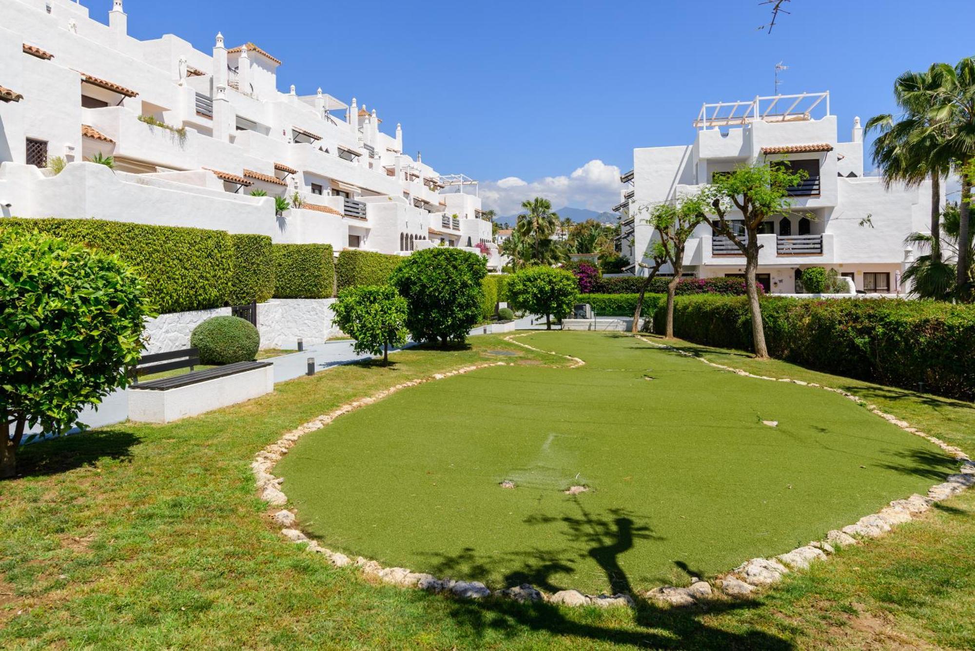 Golf Hills Panzió Estepona Kültér fotó